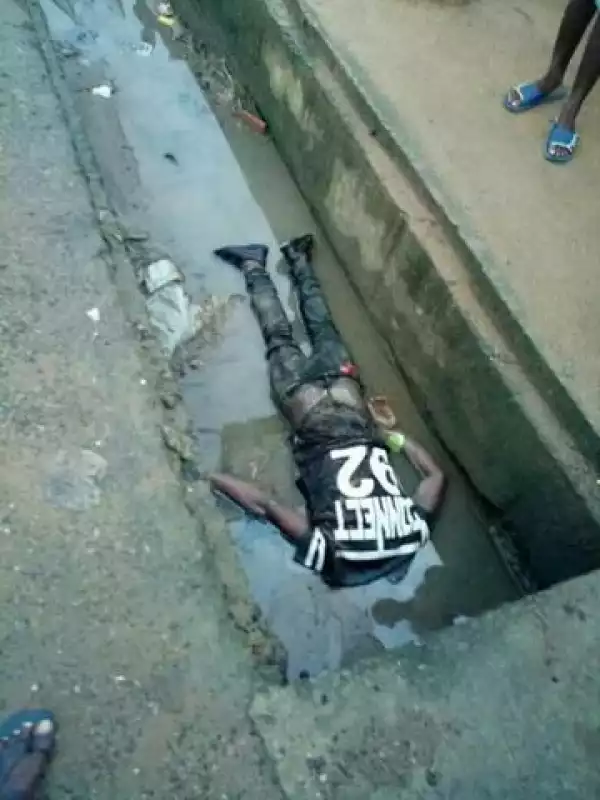 Lifeless Body Of A Young Man Beheaded By Unknown People Found In Rivers State This Morning(Pics)